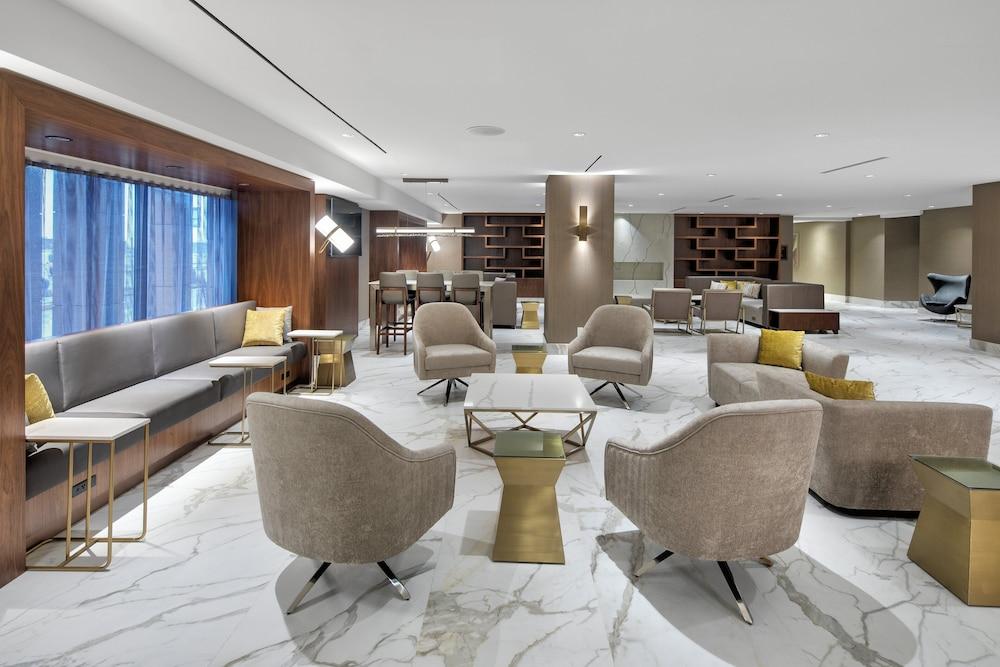 Crowne Plaza Toronto Airport by IHG preview