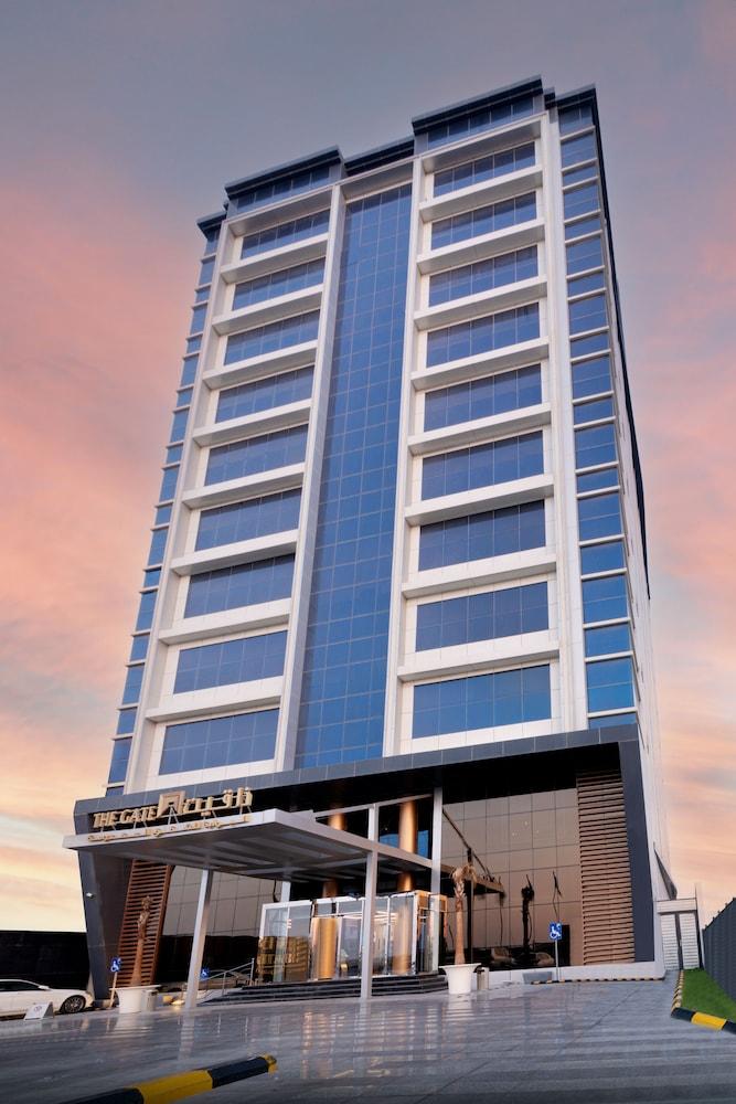 The Gate Hotel and Apartments preview