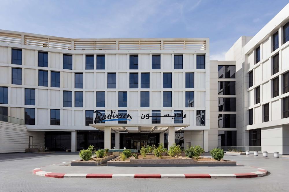 Radisson Hotel & Apartments Dammam Industrial City preview