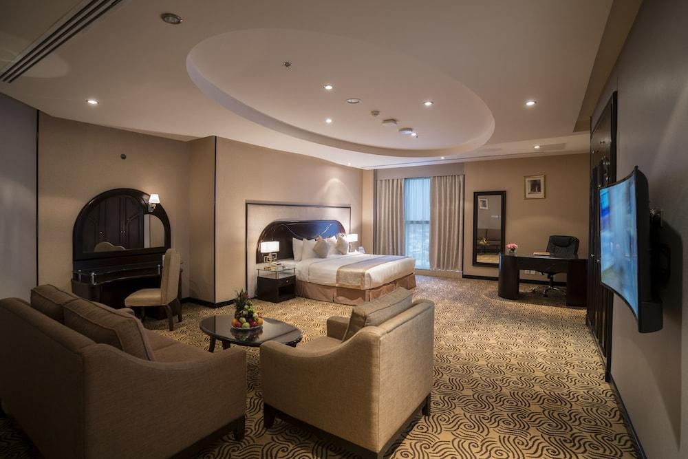 Awaliv International Hotel preview