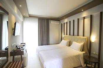 Royal Hotel and Suites - 5