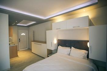 Royal Hotel and Suites - 10