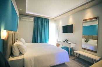 Royal Hotel and Suites - 9