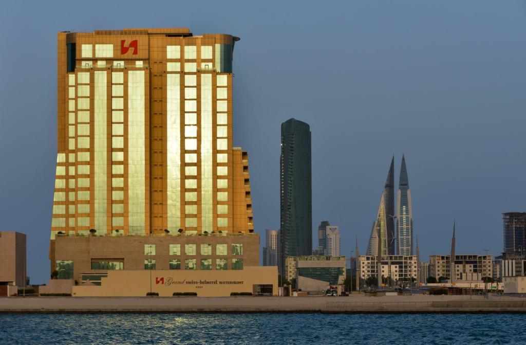 Grand Swiss-Belhotel Waterfront Seef preview