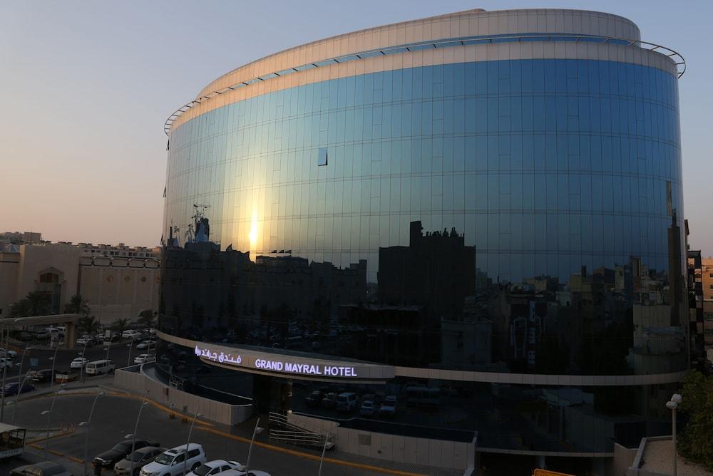 Grand Mayral Hotel preview