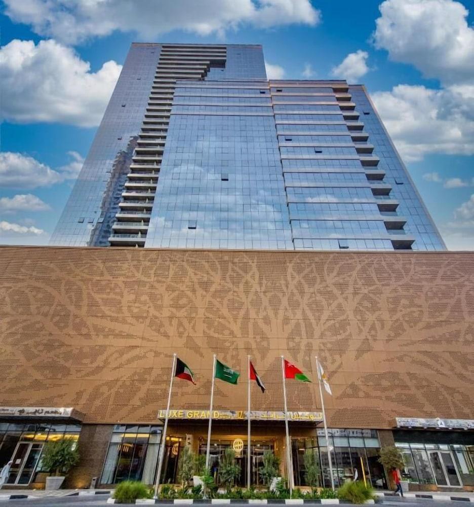 Luxe Grand Hotel Apartments preview