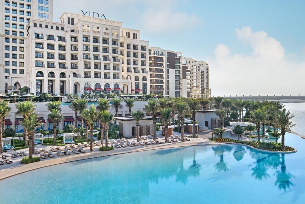 Vida Creek Beach Hotel preview